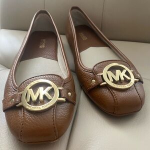 Michael Kors Tan Leather Flats with Gold Logo